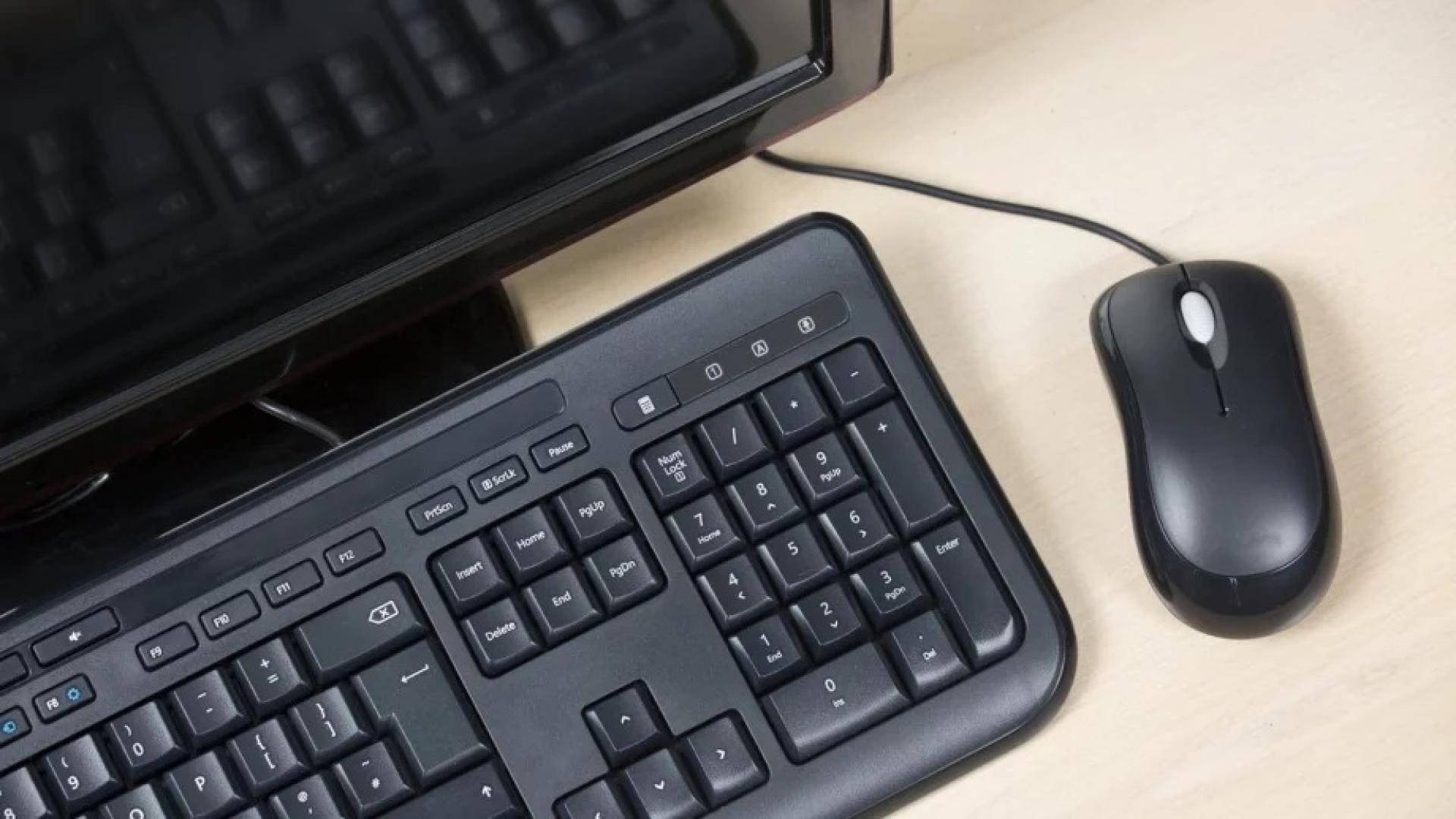 Повечето българи го ползват всеки ден, а той ни шпионира с изкуствен интелект 