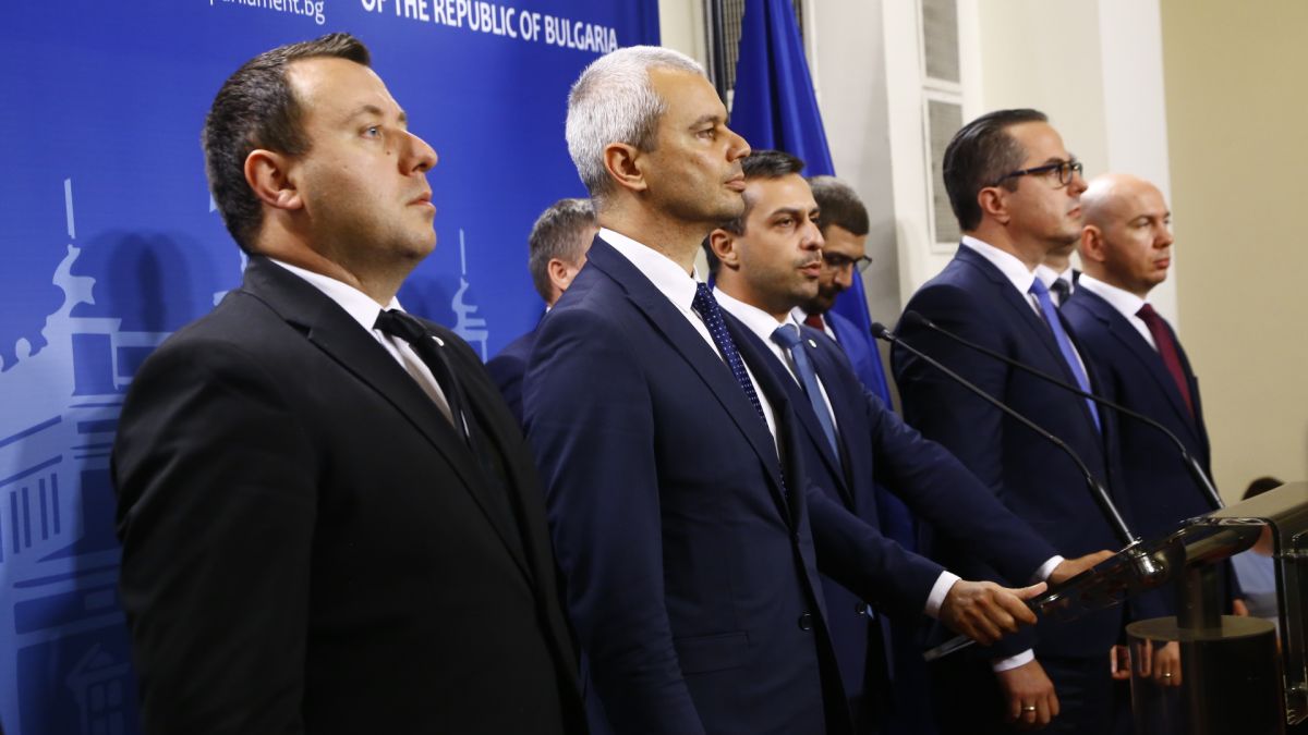 „Възраждане“ погна педофилите, вкара законопроект за... 