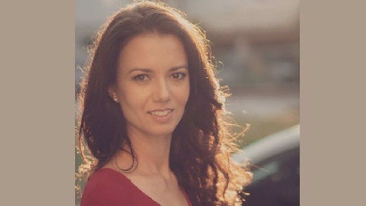 Първо В БЛИЦ! Красавица от обкръжението на Слави влиза ударно в новата власт