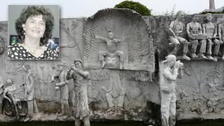 В индонезийския  театър на сенките един актьор изпълнява 15 роли и играе по  9 часа, без да спира