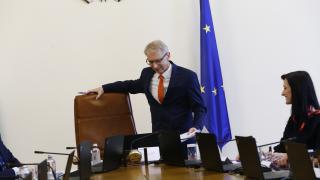 Акад. Денков с важна вест за Шенген! Предупреди за опасност по морето