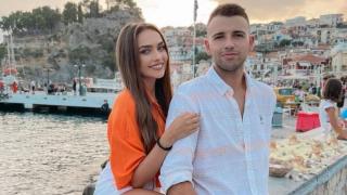 Ето я бъдещата булка Вики от "Един за друг", появи се на моминското си парти със... СНИМКИ