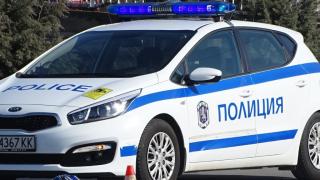 Жестоко меле в Пазарджик: Автобус и мотор се удариха, има пострадали