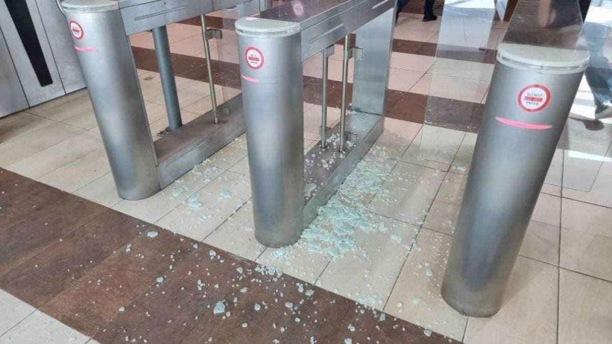 Брутално нападение по метростанция в София СНИМКИ