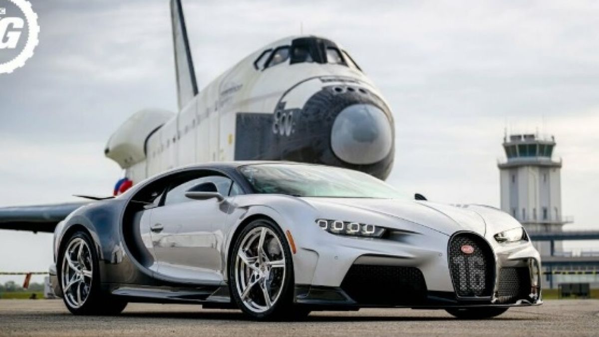 Битка на титаните: Bugatti Chiron предизвика космическа совалка на NASA на пистата ВИДЕО
