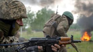 ВИДЕО от жестоко сражение - ВСУ напреднаха към Авдеевка, но на други 3 направления ядоха голям бой