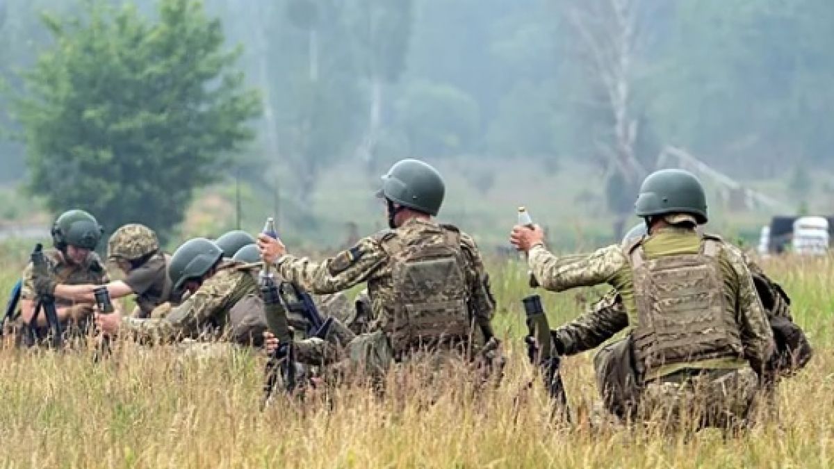 Залужни рязко промени тактиката на ВСУ след лошото начало на контранастъплението