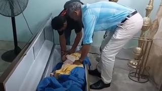 Жена възкръсна на погребението си, от ковчега се чуло... ВИДЕО
