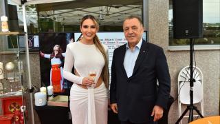 Народна певица направи бум с благотворително събитие СНИМКИ 