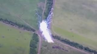 ВИДЕО от войната: Украински войници устроиха "фойерверк", унищожиха руски "Солнцепек" 