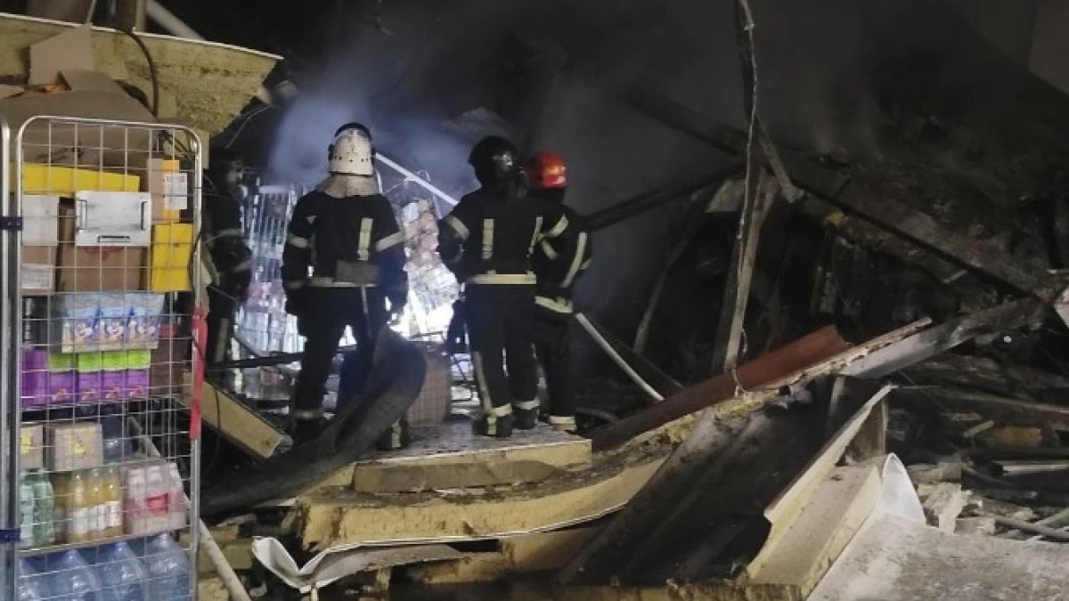 Нови подробности за руския ракетен удар по Одеса, има загинали и разрушения СНИМКИ