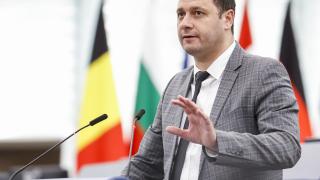 Петър Витанов: В основата на правилата за изкуствения интелект поставихме човека  
