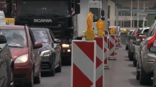 Ад на ГКПП "Кулата - Промахон", шофьорите са в капан