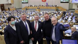 Депутат от руската Дума иска "генетично оръжие" срещу англосаксите 