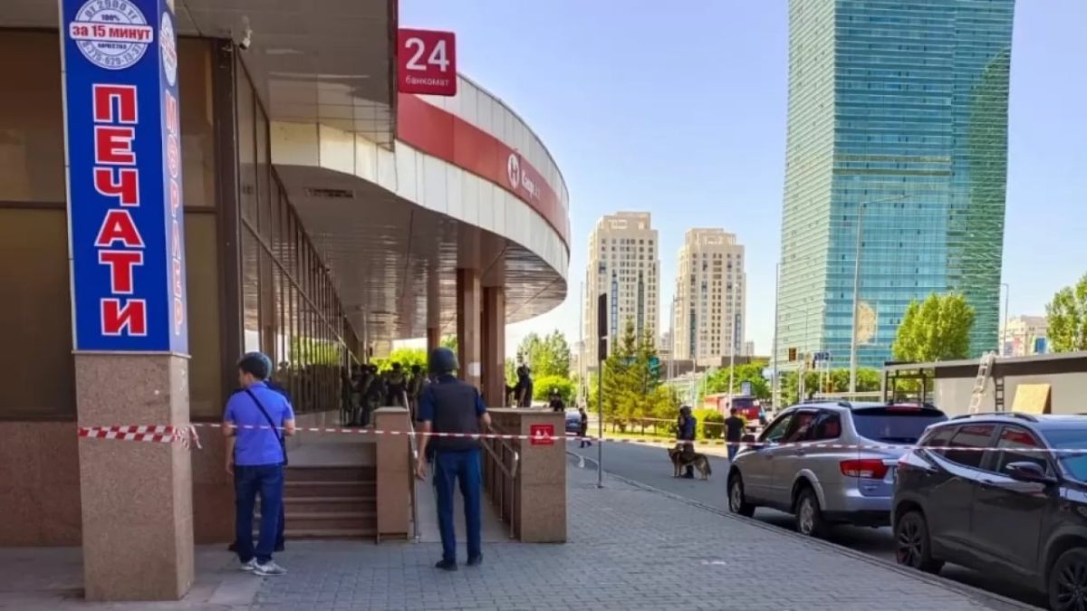 Заложническата драма в банката приключи, ето какво се случи 