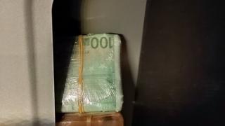 Митничари разкостиха кабина на турски влекач и се хванаха за главите ВИДЕО