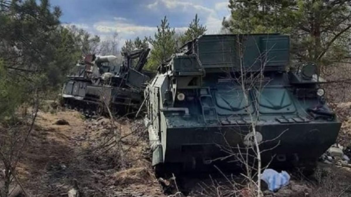ВИДЕО от войната: ВСУ унищожиха скъпите руски "Кушетка-Б" и ЗРК "ТОР-М2К"