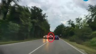 В отсечката на смъртта: Молдовски джип хвърчи като обезумял, полицията вдига рамене ВИДЕО