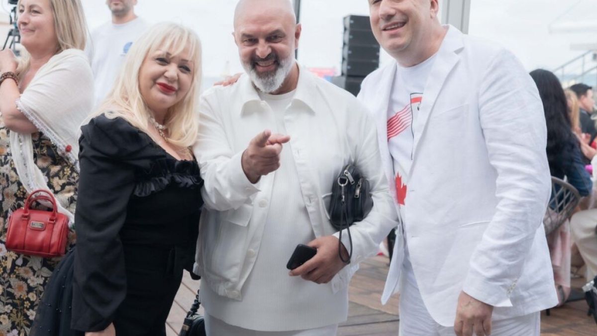 Наско Лазаров пак стана "ПР на годината 2023" СНИМКИ