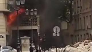 В Париж е като след война, ранените вече са...