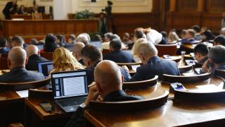 Заради Украйна, Борисов и българския лев в НС ще е напечено БЛИЦ TV
