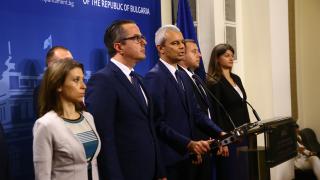 Костадинов постави ултиматум на ПП-ДБ: Или подавате оставки, или...