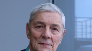 Тъжна вест: Почина известниян български журналист Любомир Коларов