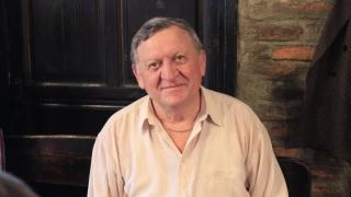 Почина известен български писател