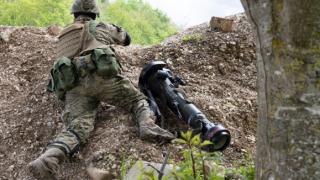 Vice: Украински боец смята, че положението на фронта е... ВИДЕО 18+