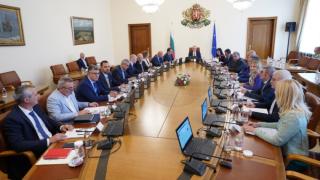 Правителството решава за пенсиите и парите за децата 