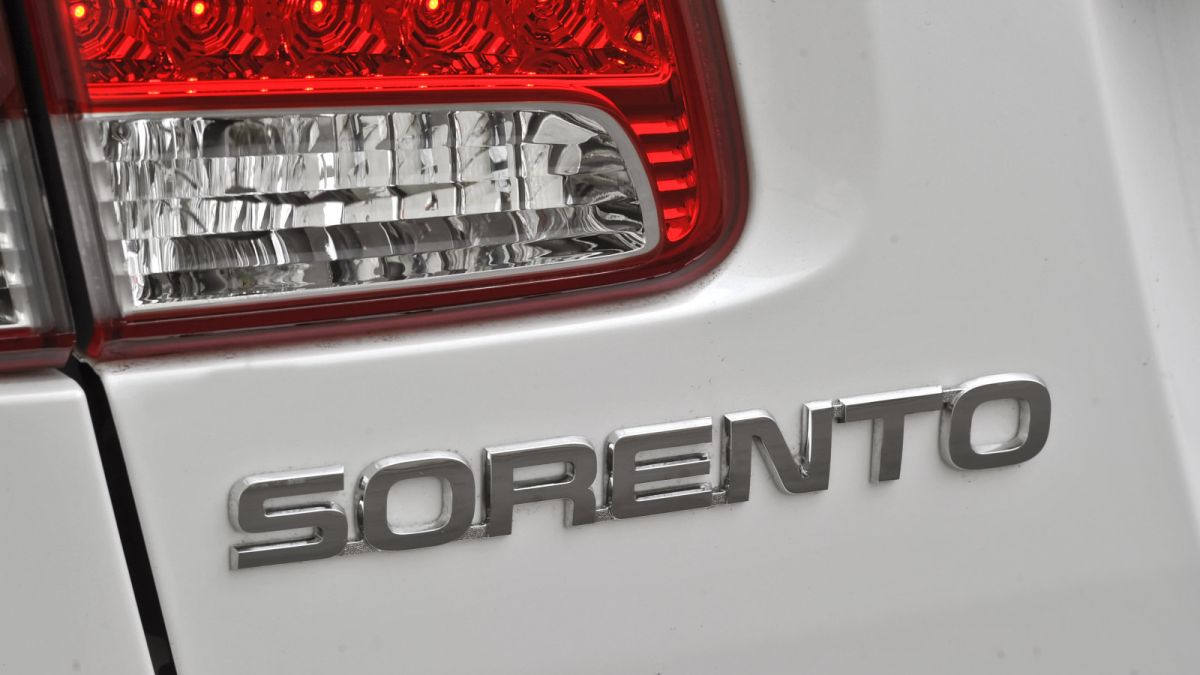 Показаха как ще изглежда обновената Kia Sorento ВИДЕО
