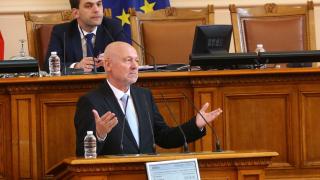 Тагарев разбули мистерията с нисколетящите щурмоваци над град Елена
