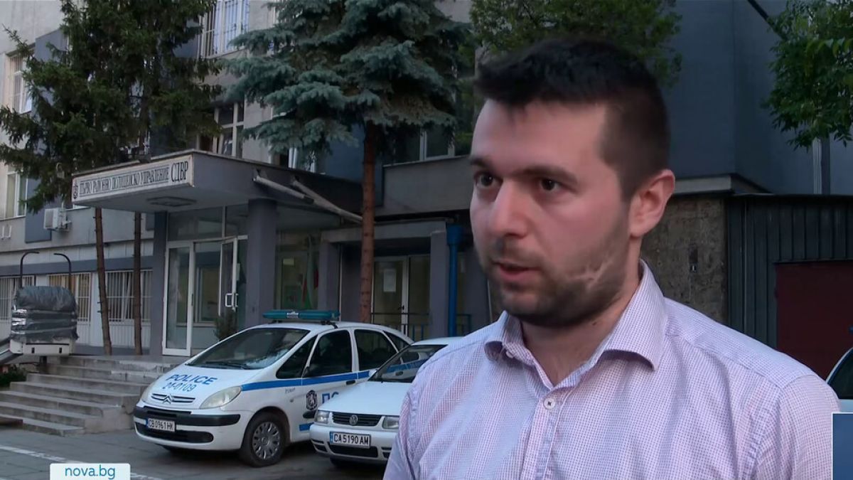 Полицай ударил адвокат в столично районно, искал да защитава клиент ВИДЕО