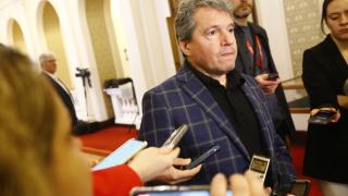 Тошко Йорданов завъртя голяма интрига покрай вота на недоверие