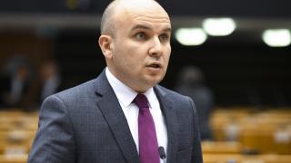 Илхан Кючюк изнагля! Иска законодателни гаранции, че ДПС-Доган да не бъде мачкано
