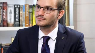 Ако кабинетът "Денков" се издъни в 12 без 5, ни чака това