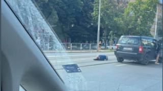 Такъв ужас на столичния "Лъвов мост" отдавна не е имало СНИМКИ  