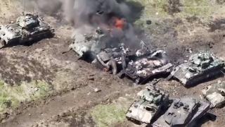 ВИДЕО от войната: Руските сили унищожават натовска бронирана техника на Запорожкия фронт