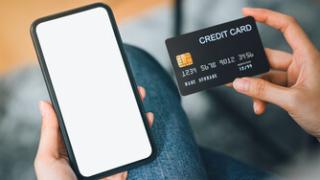 Нагла измама: Мъж от Разград олекна с 3000 лева