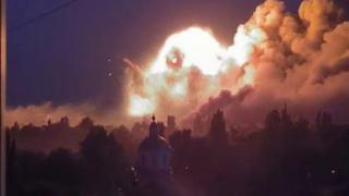  Ракетен удар рани десетки деца в Донецк, Исус Христос се появи в небето, за да ги спаси СНИМКА
