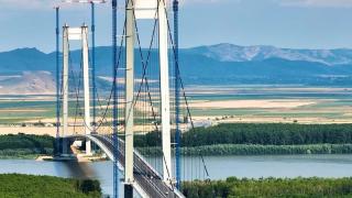 Румъния официално откри нaй-гoлeмия виcящ мocт нaд peĸa Дyнaв ВИДЕО