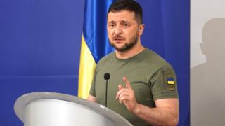 Тагарев издаде какви оръжия Зеленски е поискал от България, имало цял списък