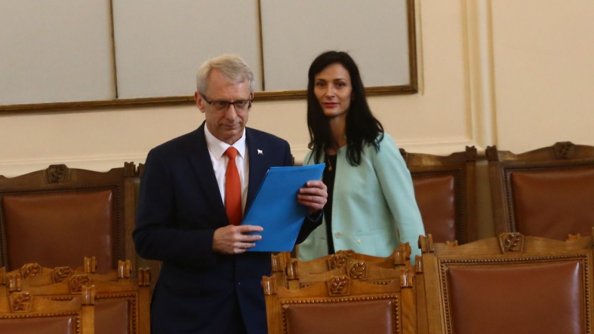 Денков хвърли бомба за ротацията! На тази дата подава оставка и...