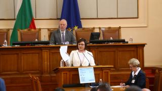 Нинова скастри ПП-ДБ за "Белене": Започнахте да говорите с езика на ГЕРБ