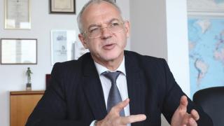 Велев скочи срещу идеята заплатите да са само по банков път и каза защо ВИДЕО 