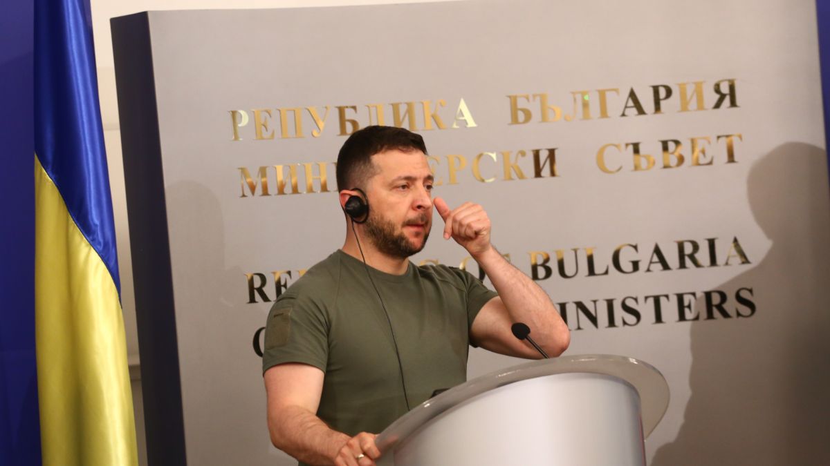Тагарев издаде какво точно е поискал Зеленски и как може да спечелим куп пари