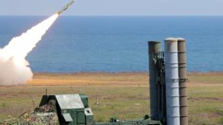 България се пазари със САЩ за ПВО системите си C-300 за $200 млн., за да ги вземе Украйна