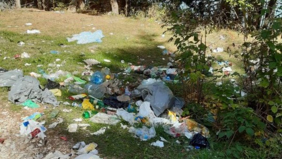 Гнусно: Българи съсипаха приказно кътче в Родопите СНИМКИ