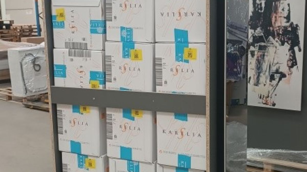 Митничари провериха складово помещение в столицата и онемяха от видяното вътре СНИМКИ