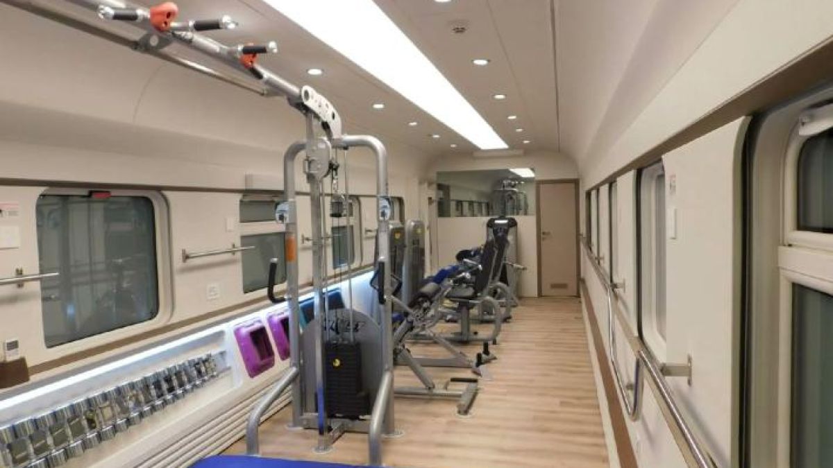 Ето го луксозния влак на Путин, който може да се мери с 5-звезден хотел СНИМКИ 